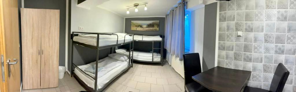 Hotel Moji Koeln Sieversstrasse Dış mekan fotoğraf