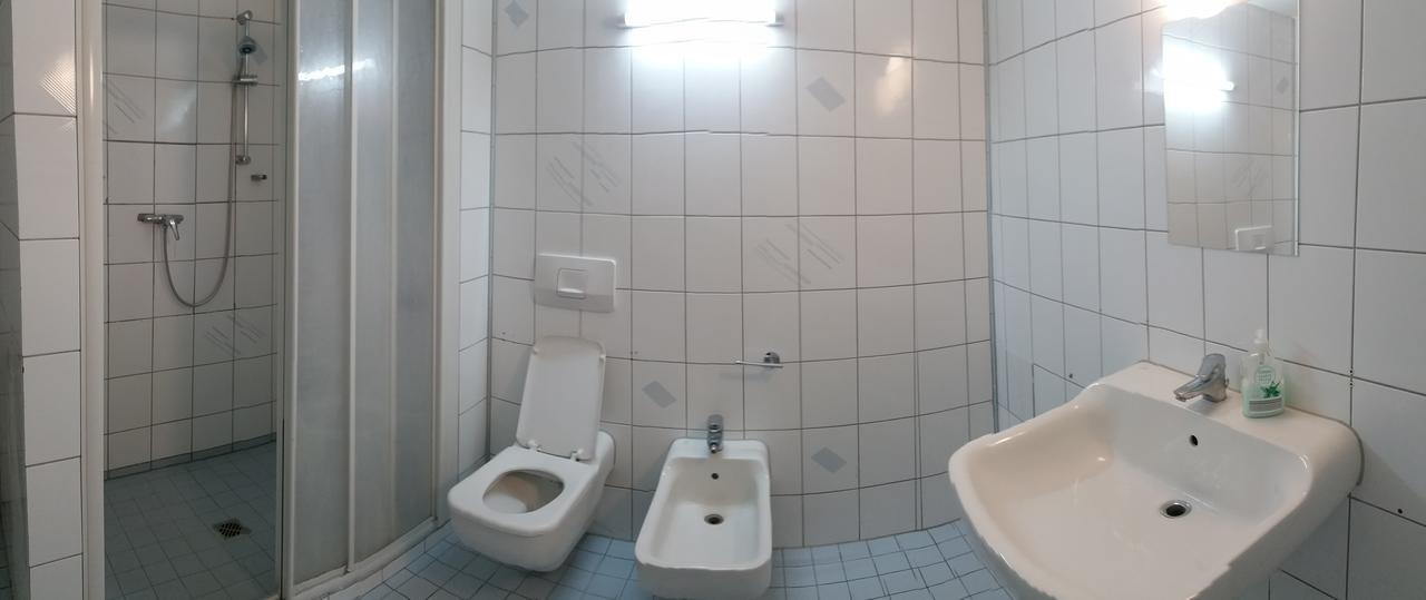 Hotel Moji Koeln Sieversstrasse Dış mekan fotoğraf