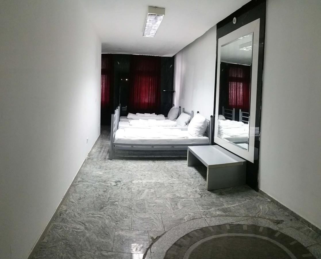 Hotel Moji Koeln Sieversstrasse Dış mekan fotoğraf